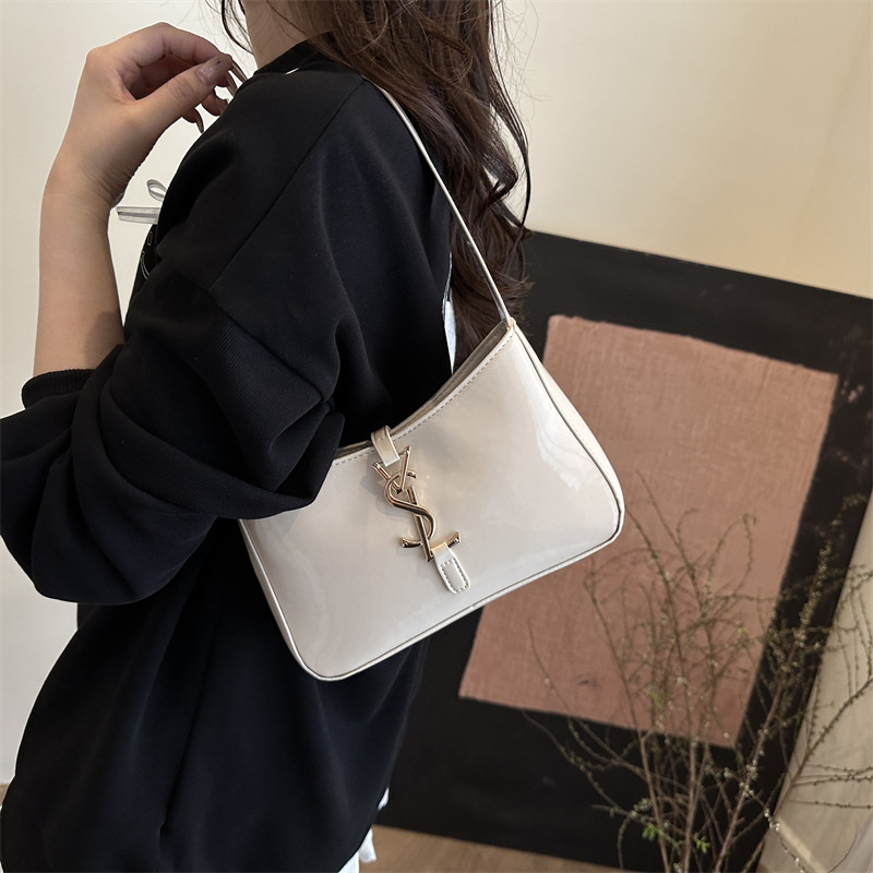 YSL Glossy Shoulder Bag – Off-White